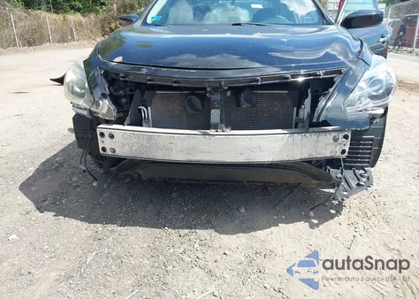 2013 Nissan Altima 2.5 S from USA, damaged, VIN 1N4AL3AP7DN587448